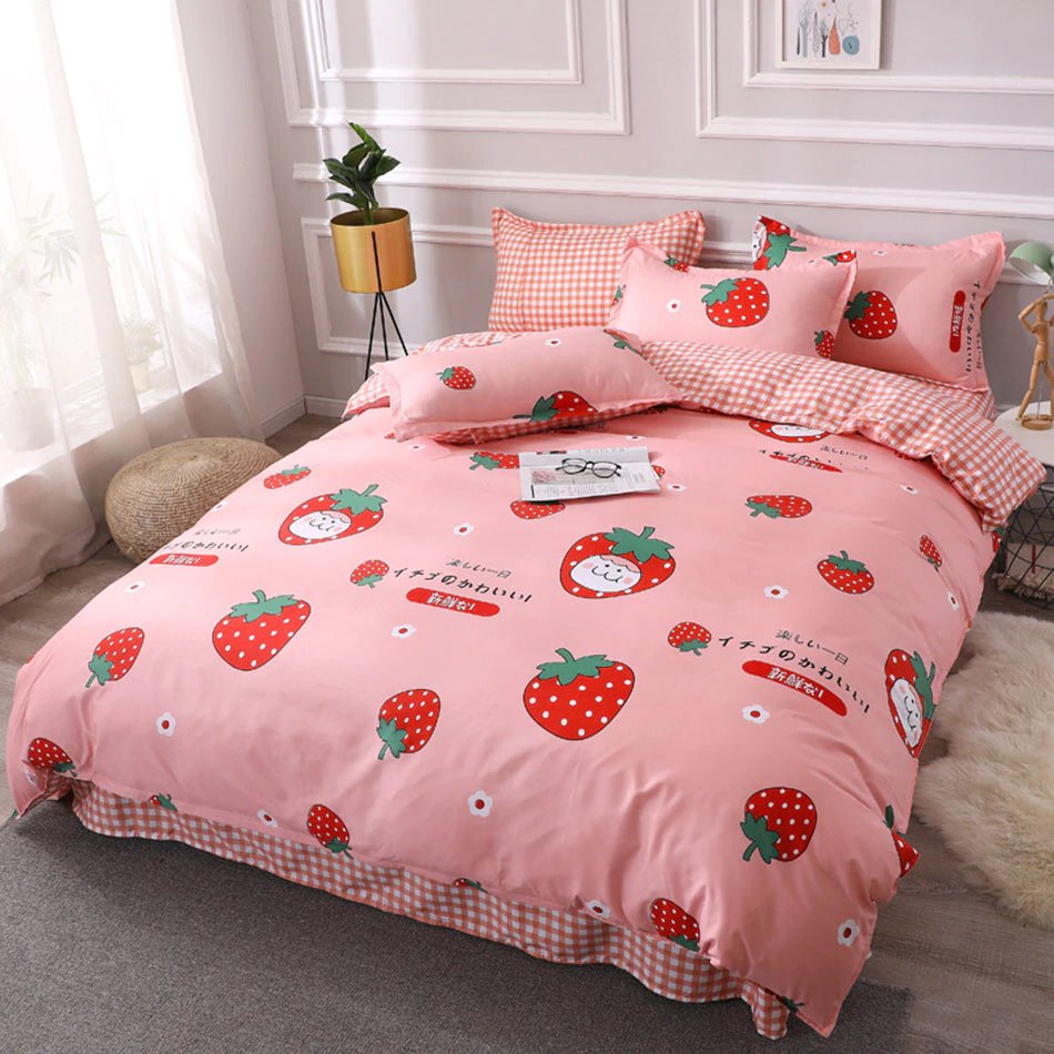 Dreaming Strawberry Kawaii Bedding Set without Bed Sheet – Kawaiies