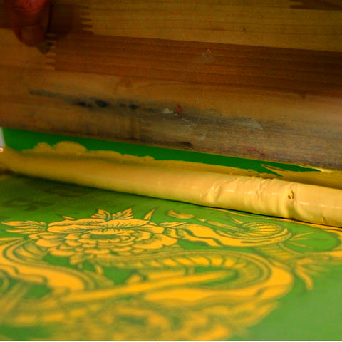yellow ink climbing a squeegee