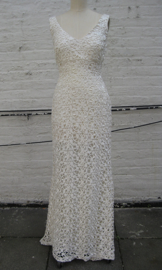 guipure wedding dress