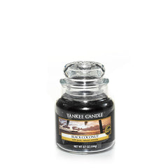 Yankee Candle Classic Jar Small Black Coconut (232g)