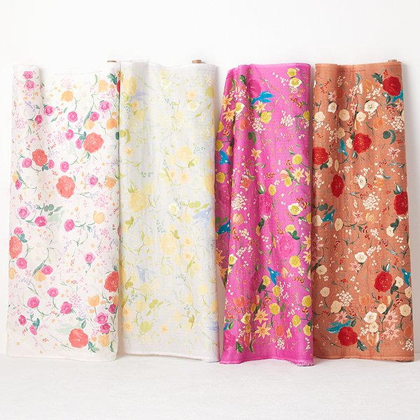 IRO - Rakuen - A White Pink Double Gauze Fabric – Riverside Fabrics