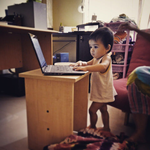 Standing Desks Boost Brain Power Too, Study Finds