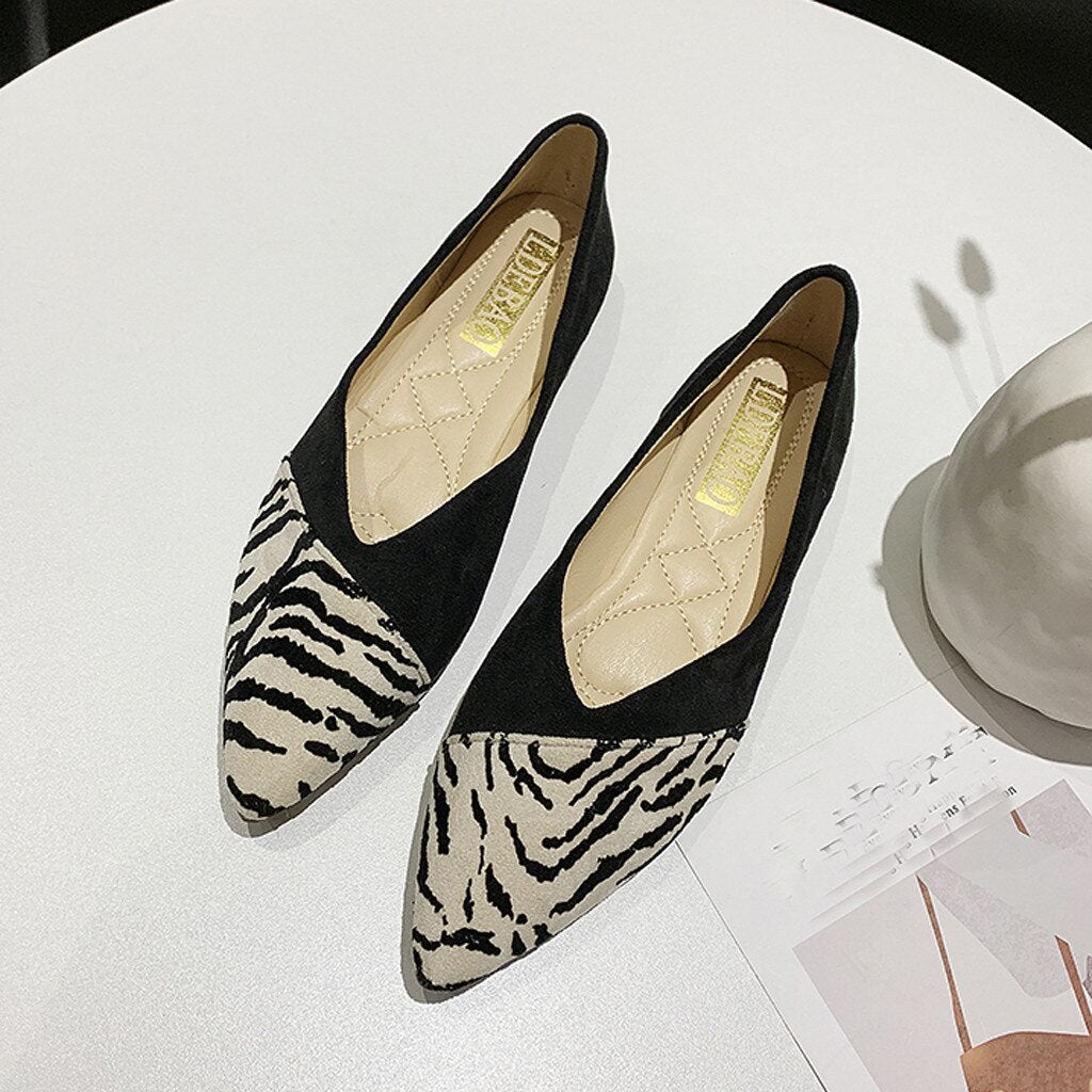 pointed leopard flats