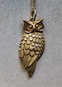 18k Gold Owl Vintage Necklace