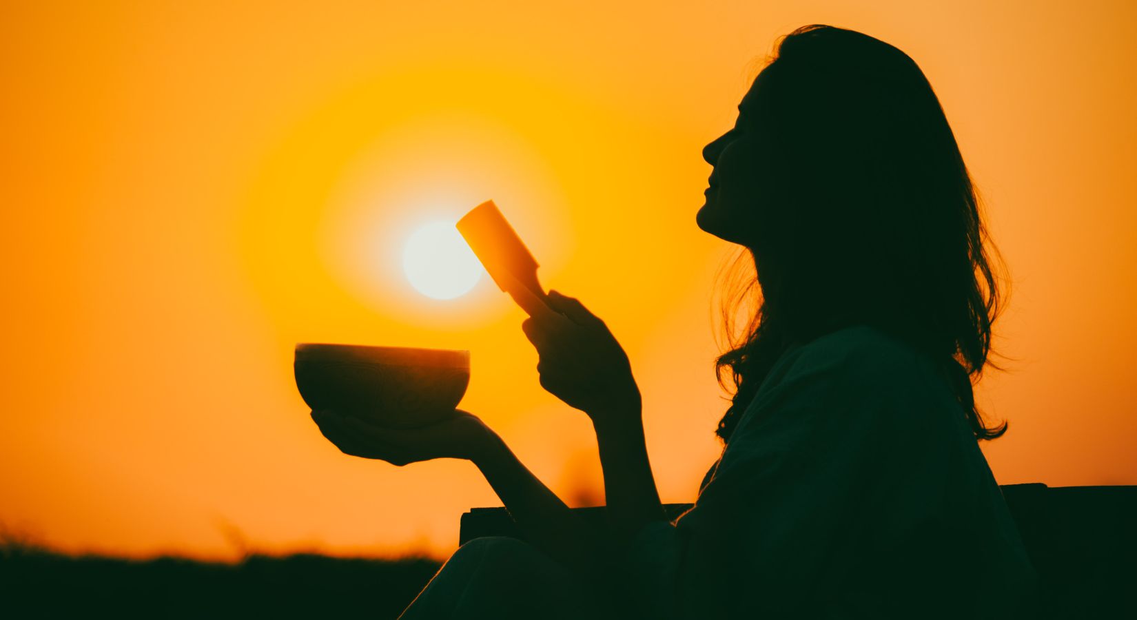 sound healing using singing bowl 