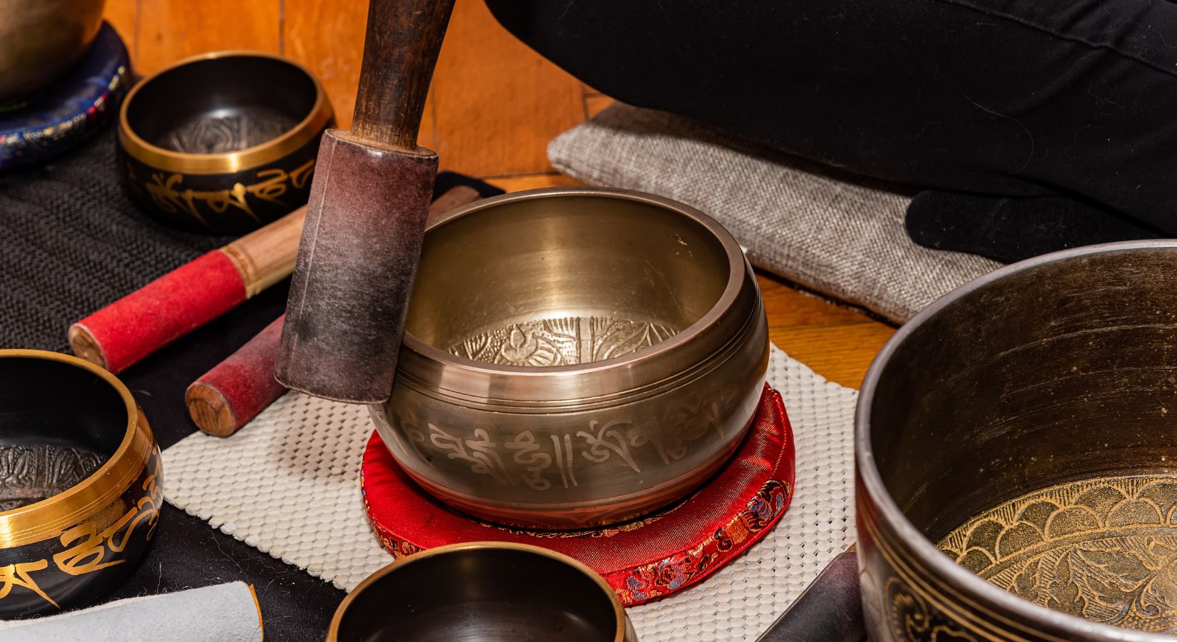 Mastering the Technique of a Singing Bowl