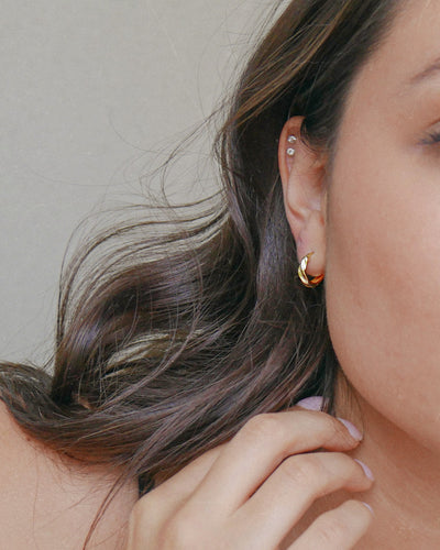 CHUNKY GOLD HOOP EARRINGS  ALMA – AMORIANA JEWELRY