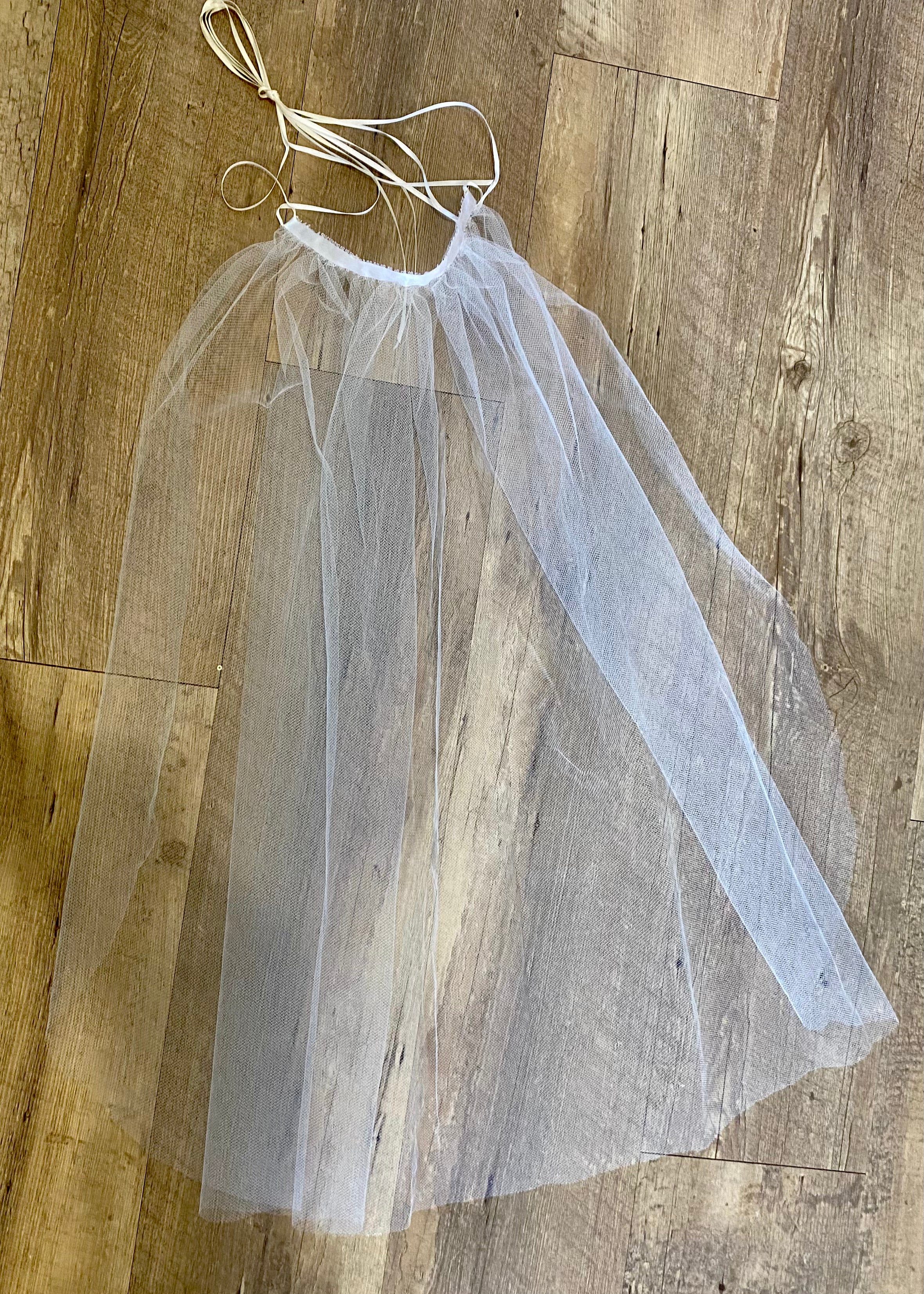 CLAP100-A Costume Veil