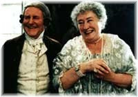 Robert Hardy als Sir John Middleton; Elizabeth Spriggs als mevrouw Jennings