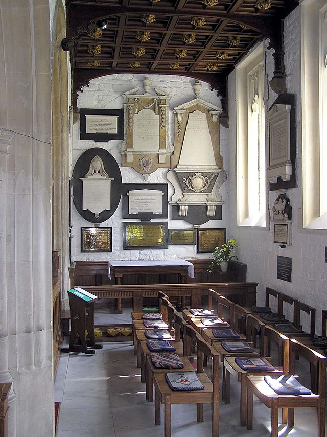 Die Australien-Kapelle in der St. Nicholas Church, Bathampton, nahe Bath, England. Das Denkmal für den ersten Gouverneur von New South Wales, Arthur Phillip, befindet sich an der rechten Wand