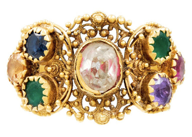 Bague géorgienne «la plus chère». c. 1820 avec l'aimable autorisation de The Spare Room Antique Jewelry.