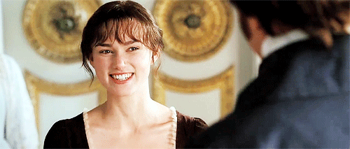 GIF de Keira Knightley como Elizabeth Bennet en Orgullo y prejuicio