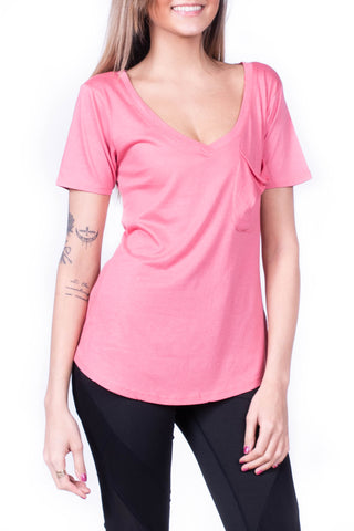 t-shirt pink