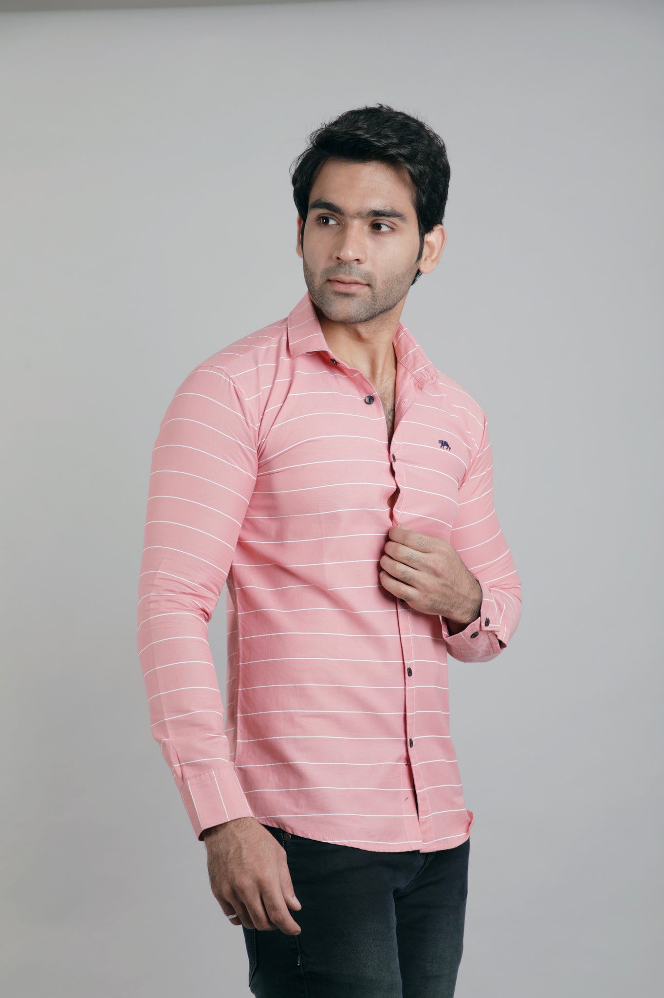 Men pink and white Stripe Slim Fit Casual Shirt