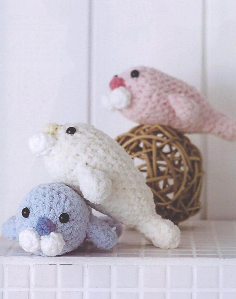 Dolphin cute amigurumi crochet toy pattern