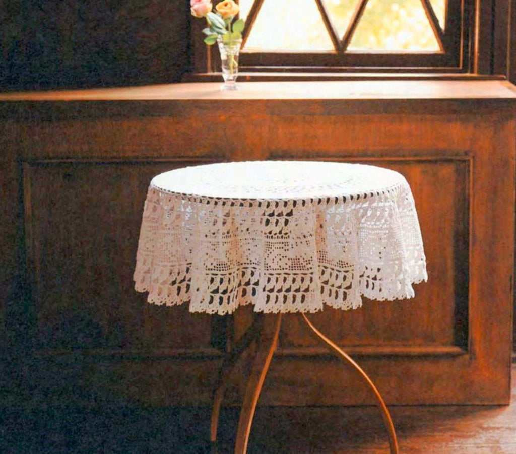 Beautiful crochet tablecloth pattern