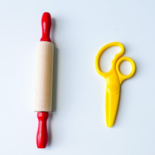 2nd edition] One tip for introducing scissors: Use playdough!