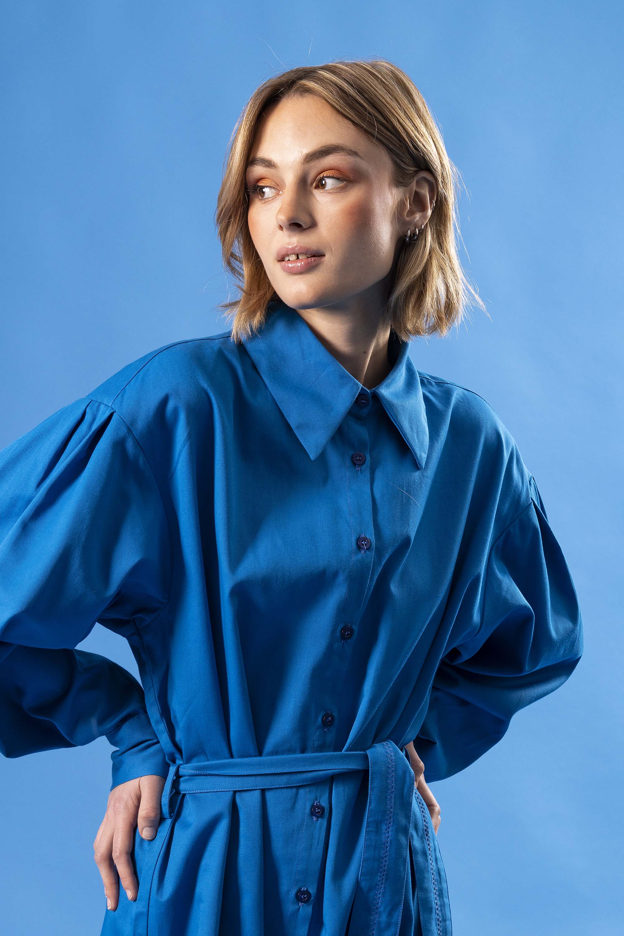 Blue round neck dress with belt