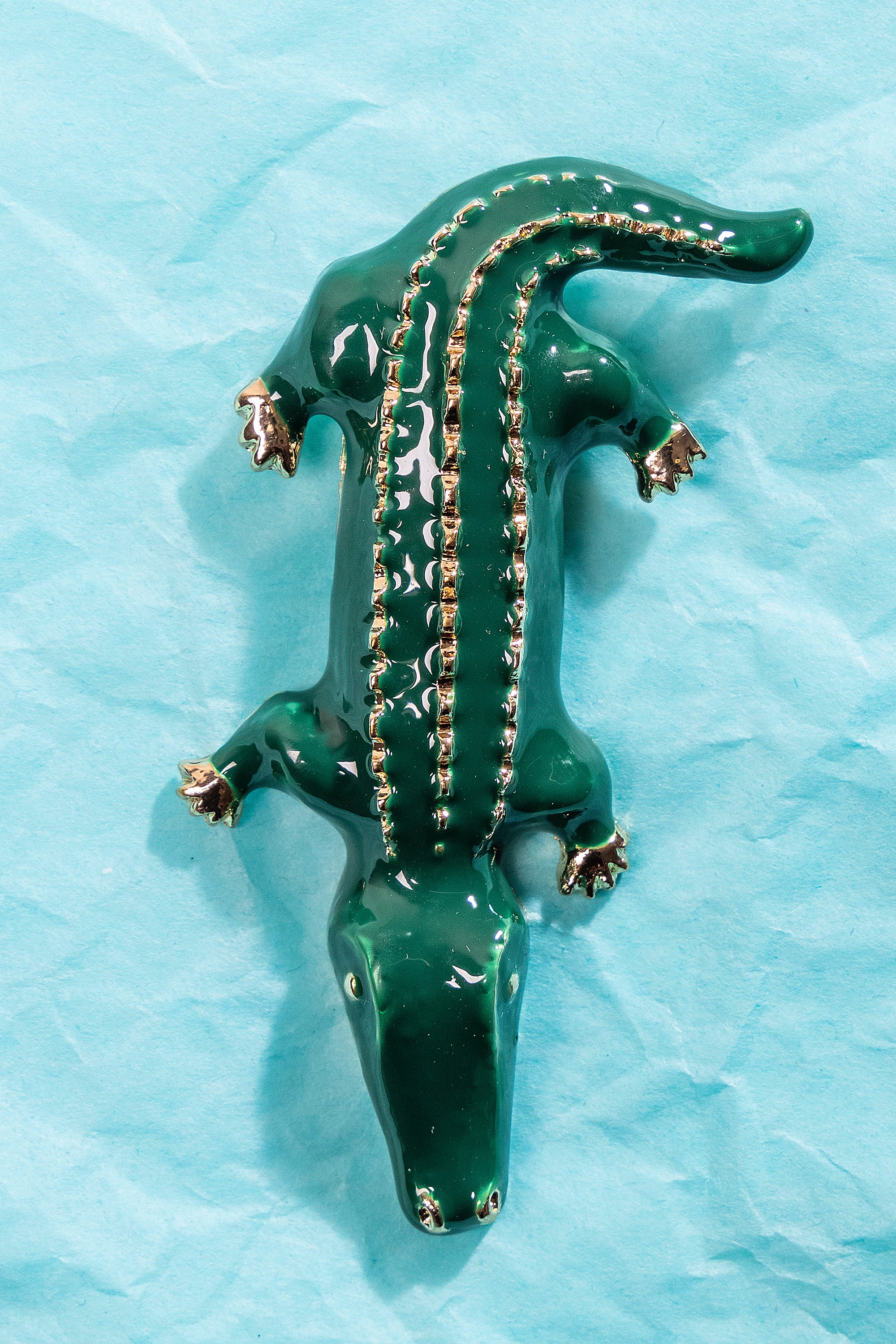 broche clippée crocodile vert accessoire marque indépendante clap paris misericordia