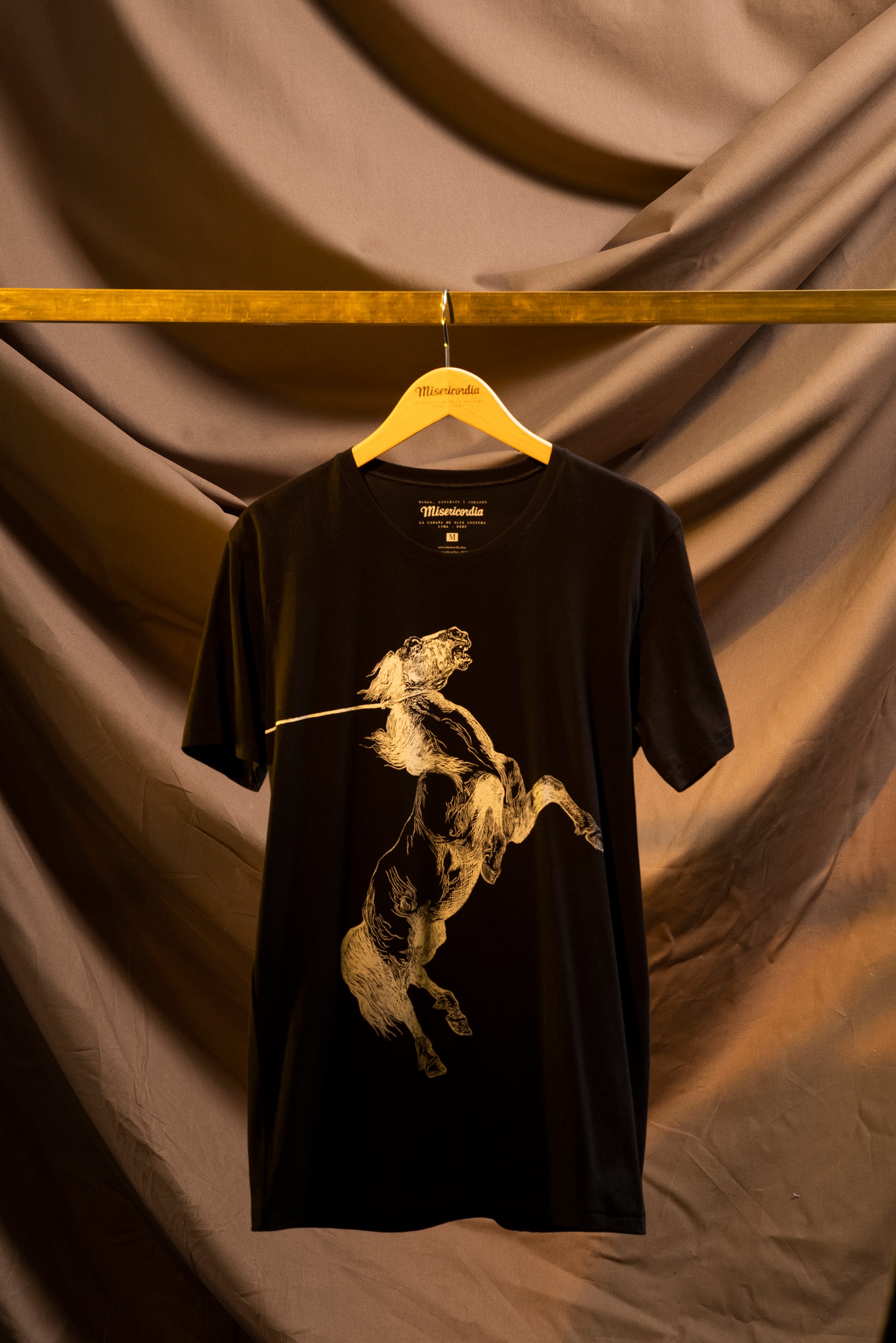 T-shirt with horse print
