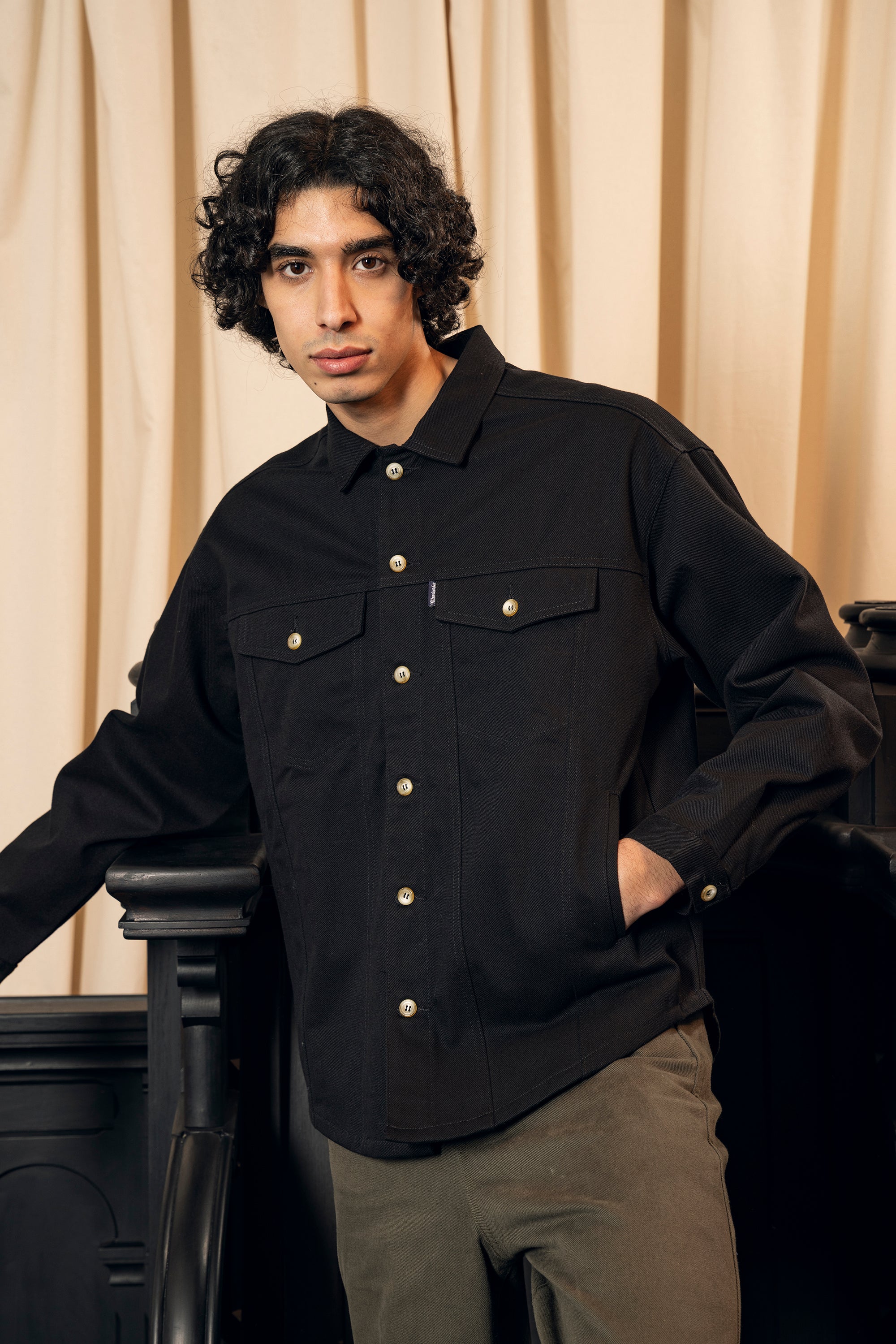 black men's shirt elegant straight cut Peruvian cotton artisanal manufacturing ethical fashion
