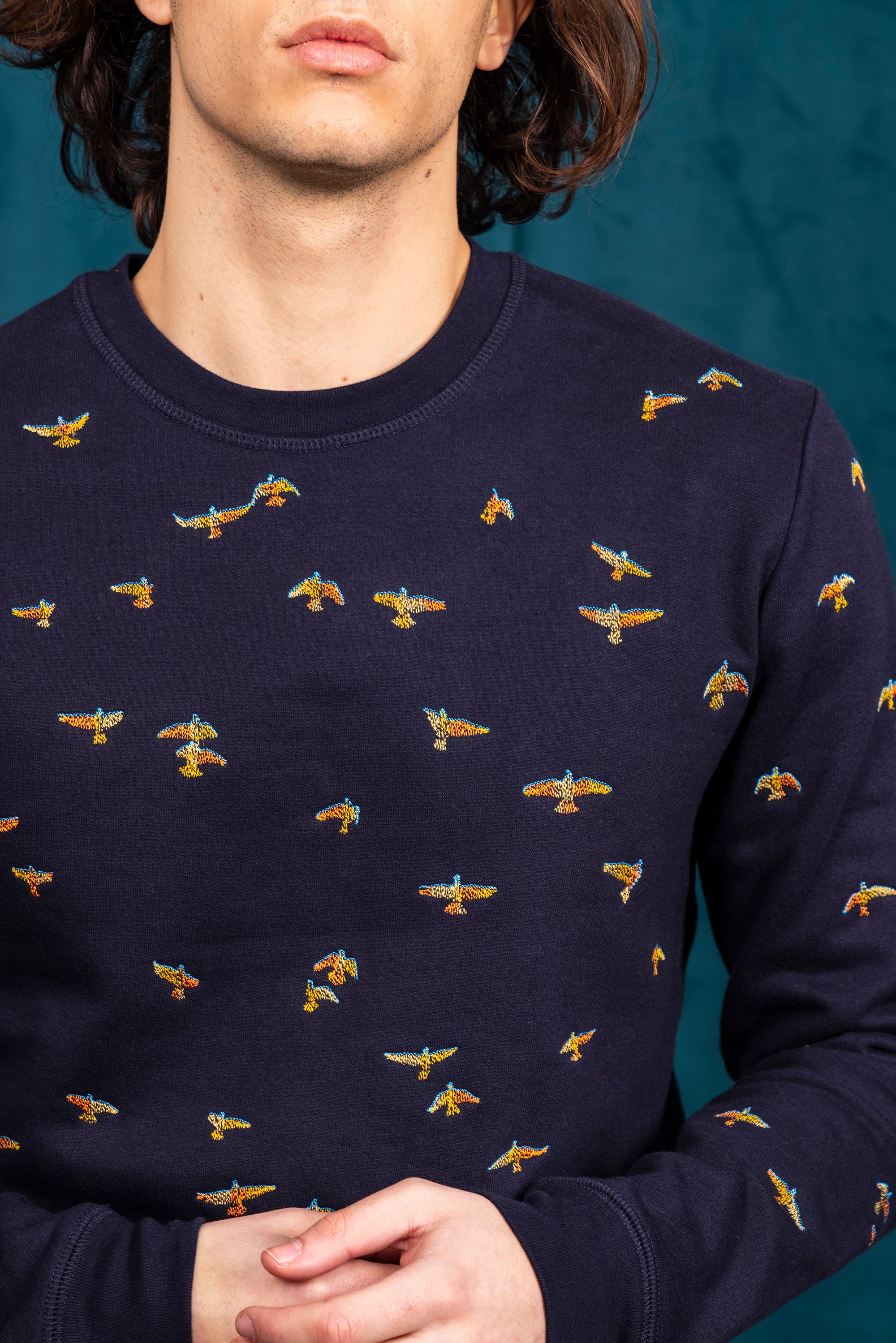 navy blue cotton sweatshirt with bird embroidery