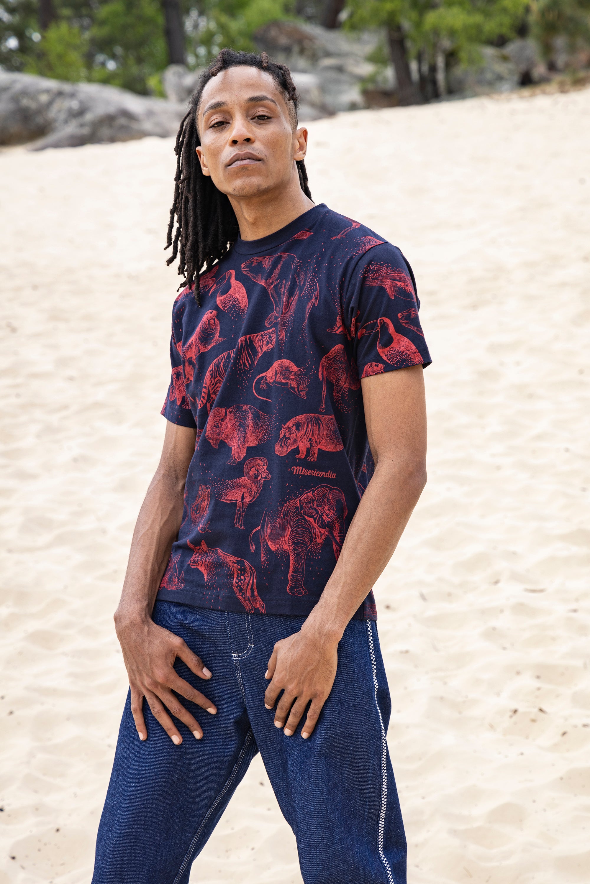 navy printed cotton t-shirt with disappearing animal pattern