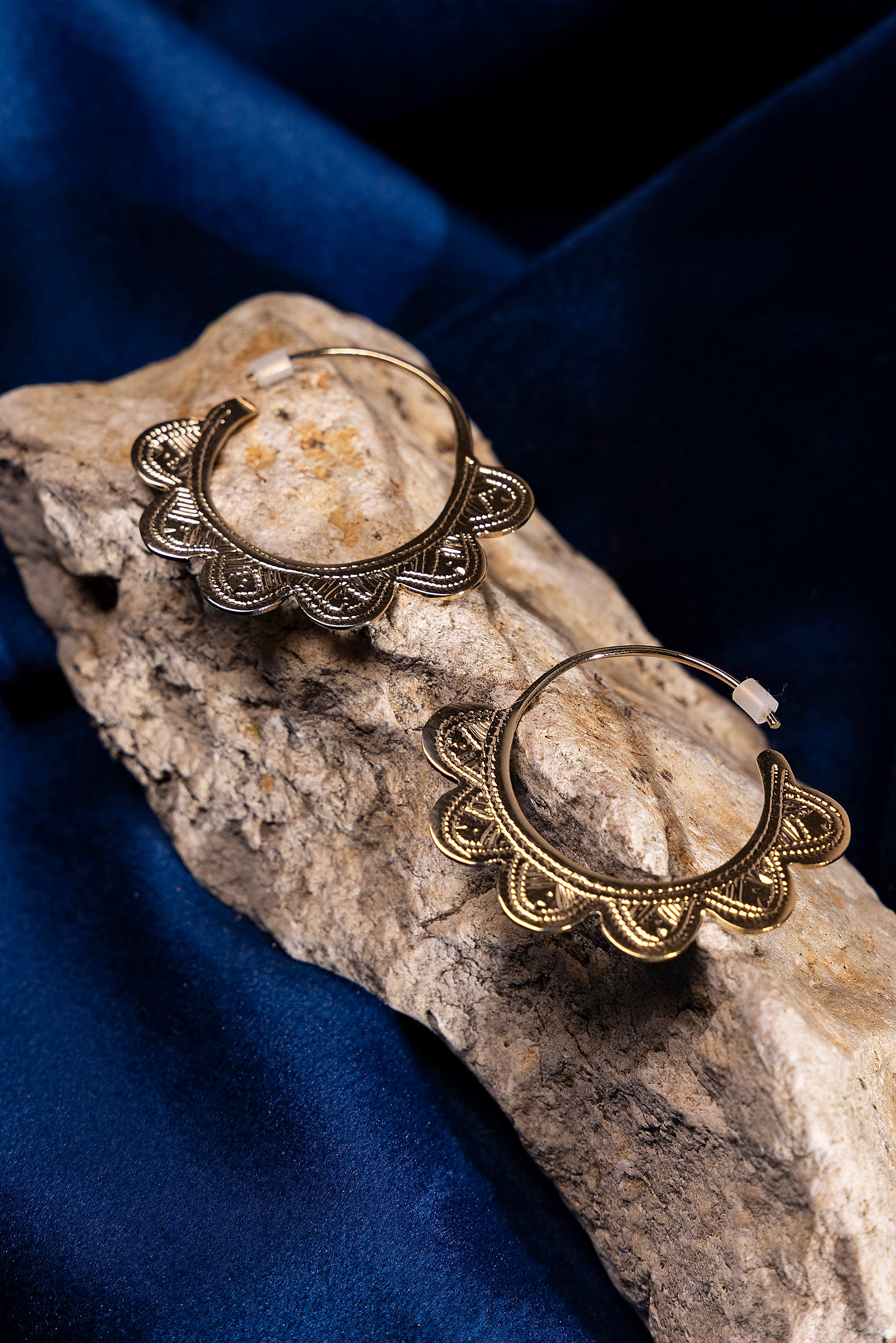 Ombre claire bijoux touareg artisanat taille argent or cisele ethnique mali