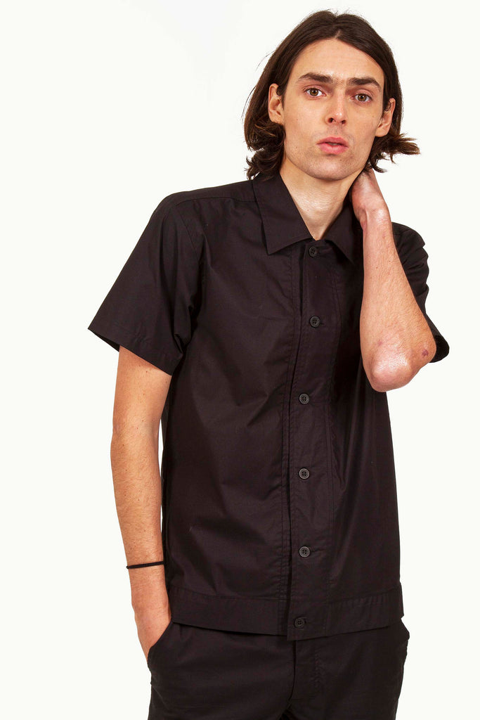 short-sleeved shirt for men ideal for summer