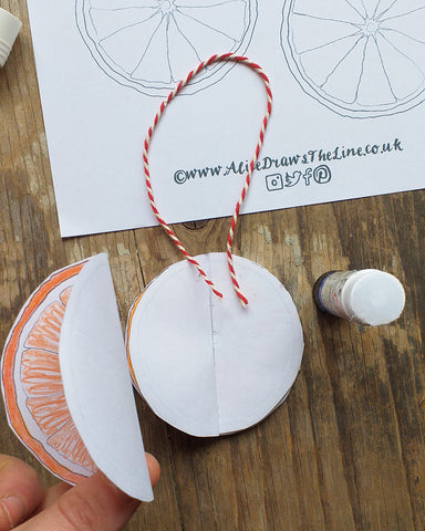 Free Christmas decoration idea by Alice Draws the Line, orange slices bauble