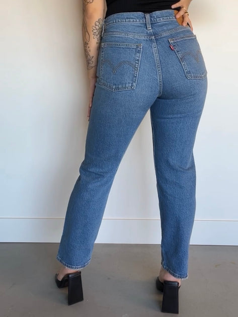 LEVI'S Wedgie Straight Christina – 27 Boutique