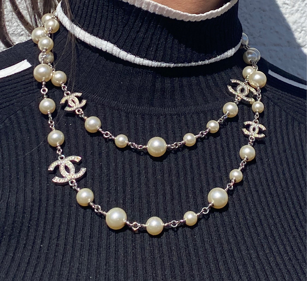 chanel fleur de strass necklace