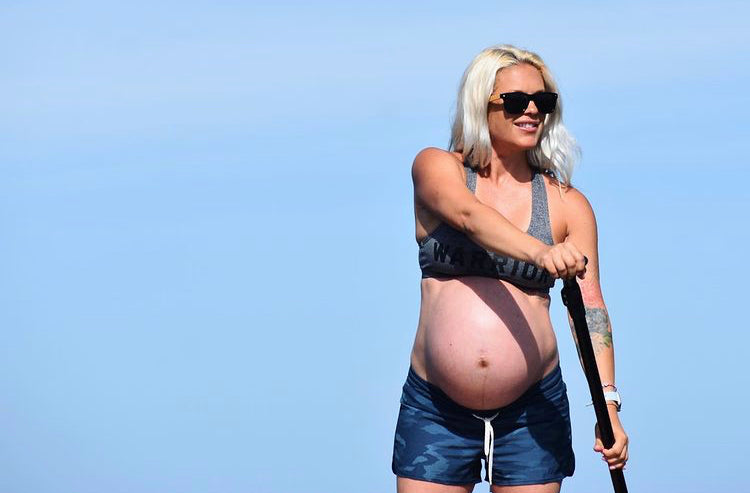 paddle boarding while preganant