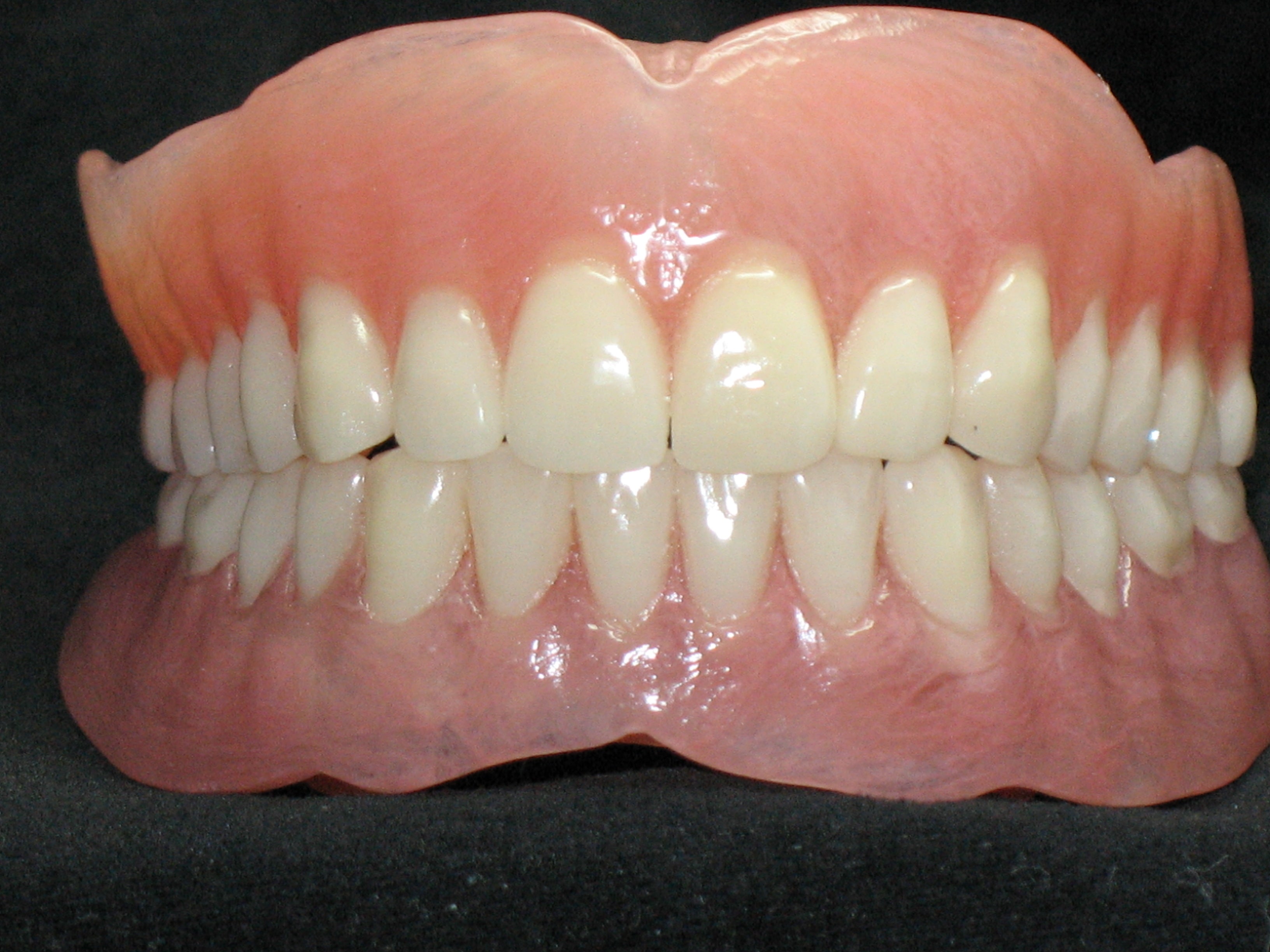 Full dentures 