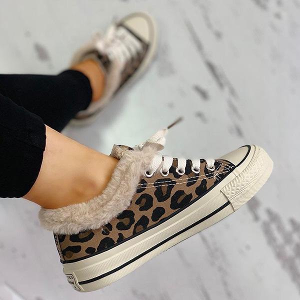 Jolimall Fluffy Leopard Lace-Up Low Top 