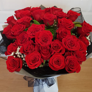 35 premium colombian roses in bouquet - Gold Coast City Florist