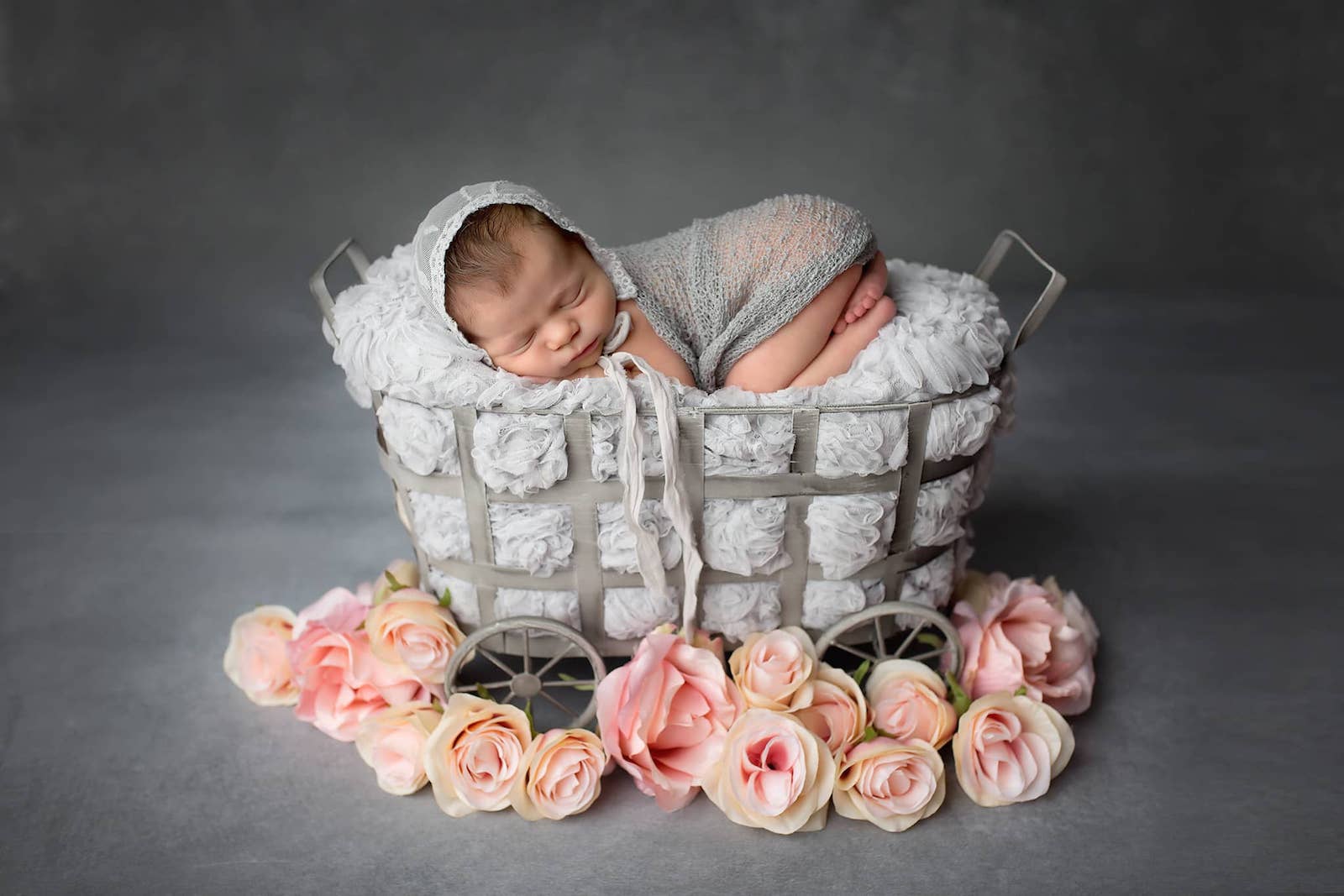 How to Photograph Newborns - How to Do Newborn Photography - Newborn Wrapping Photos