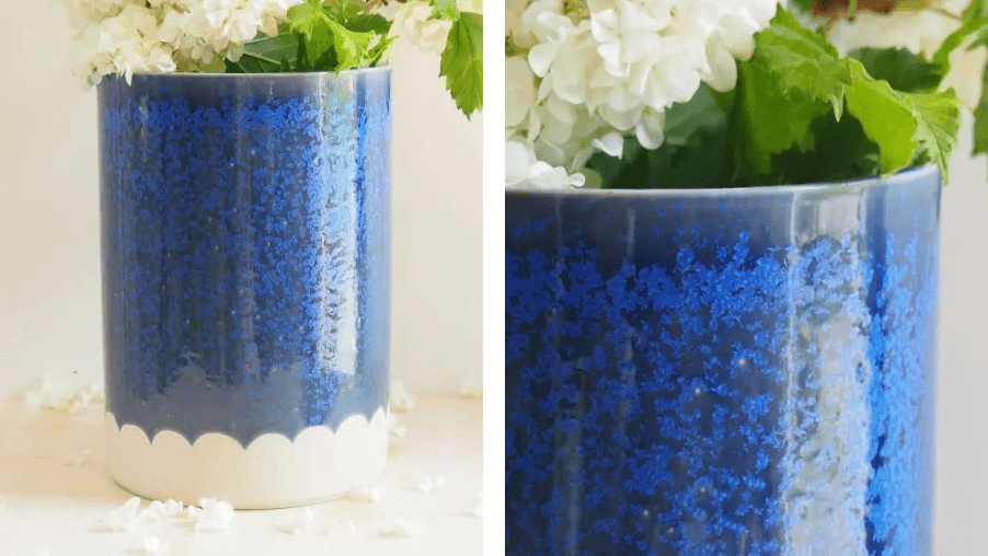 Grand vase fait-main coulant en céramique bleu klein