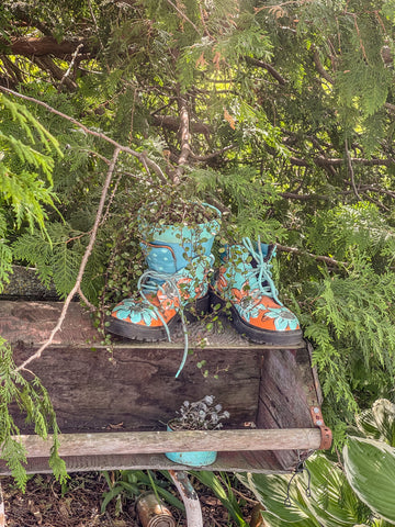 painted boots