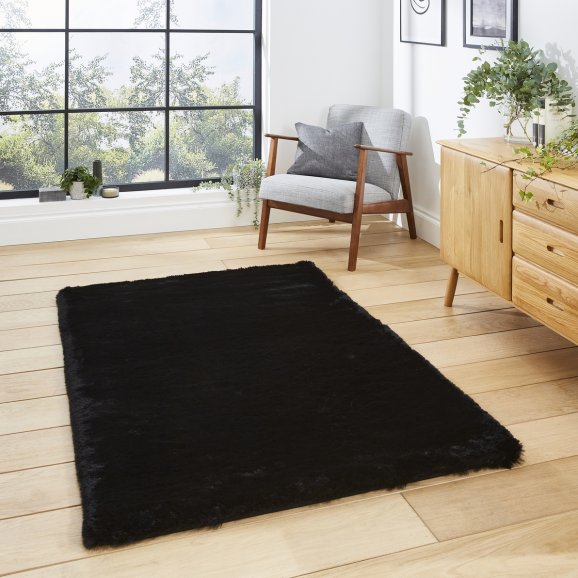 An image of Super Teddy Modern Rug 150 x 230cm / Black