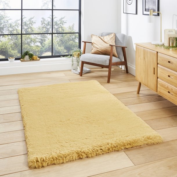 An image of Super Teddy Modern Rug 150 x 230cm / Mustard