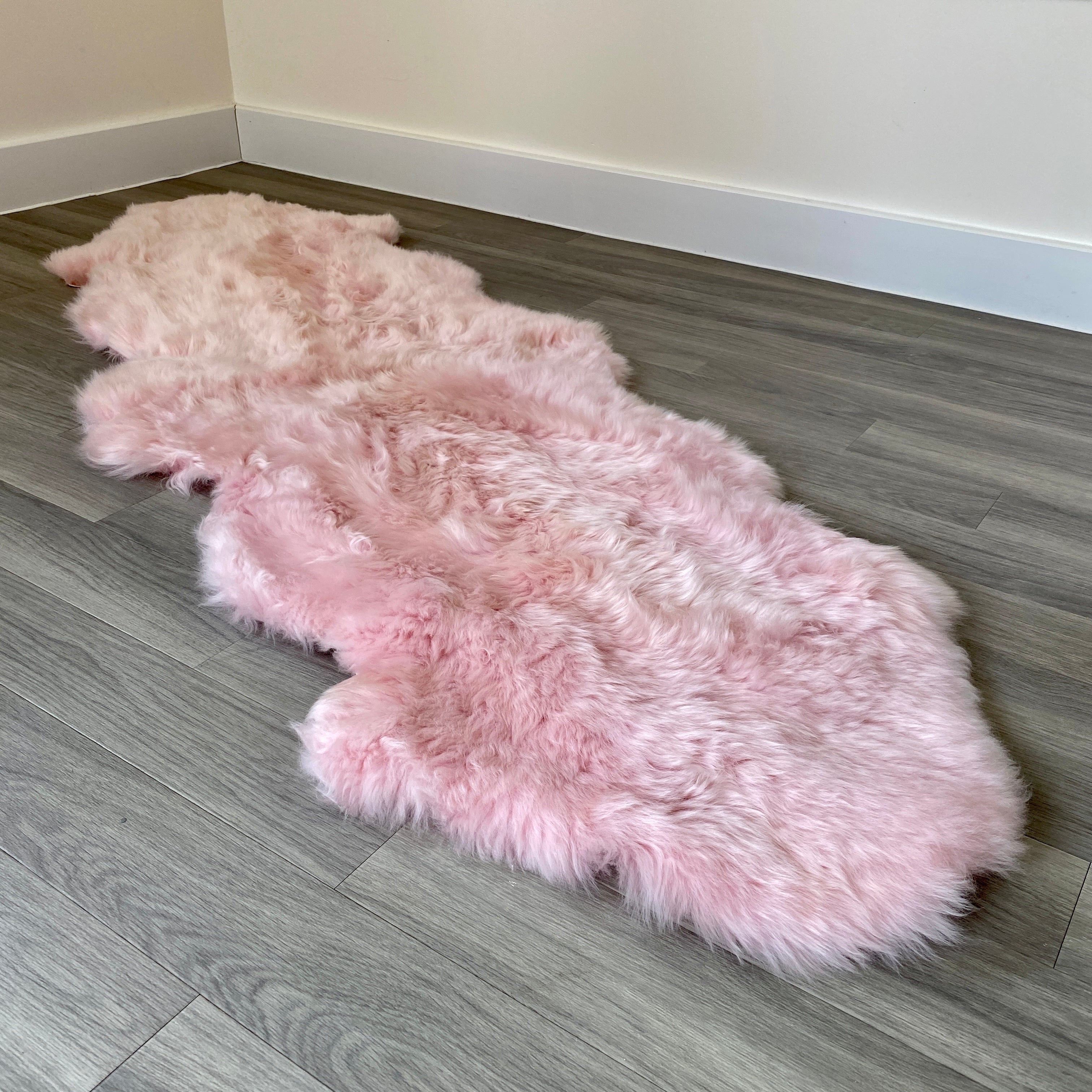 An image of Pink Sheepskin Rug (Double)