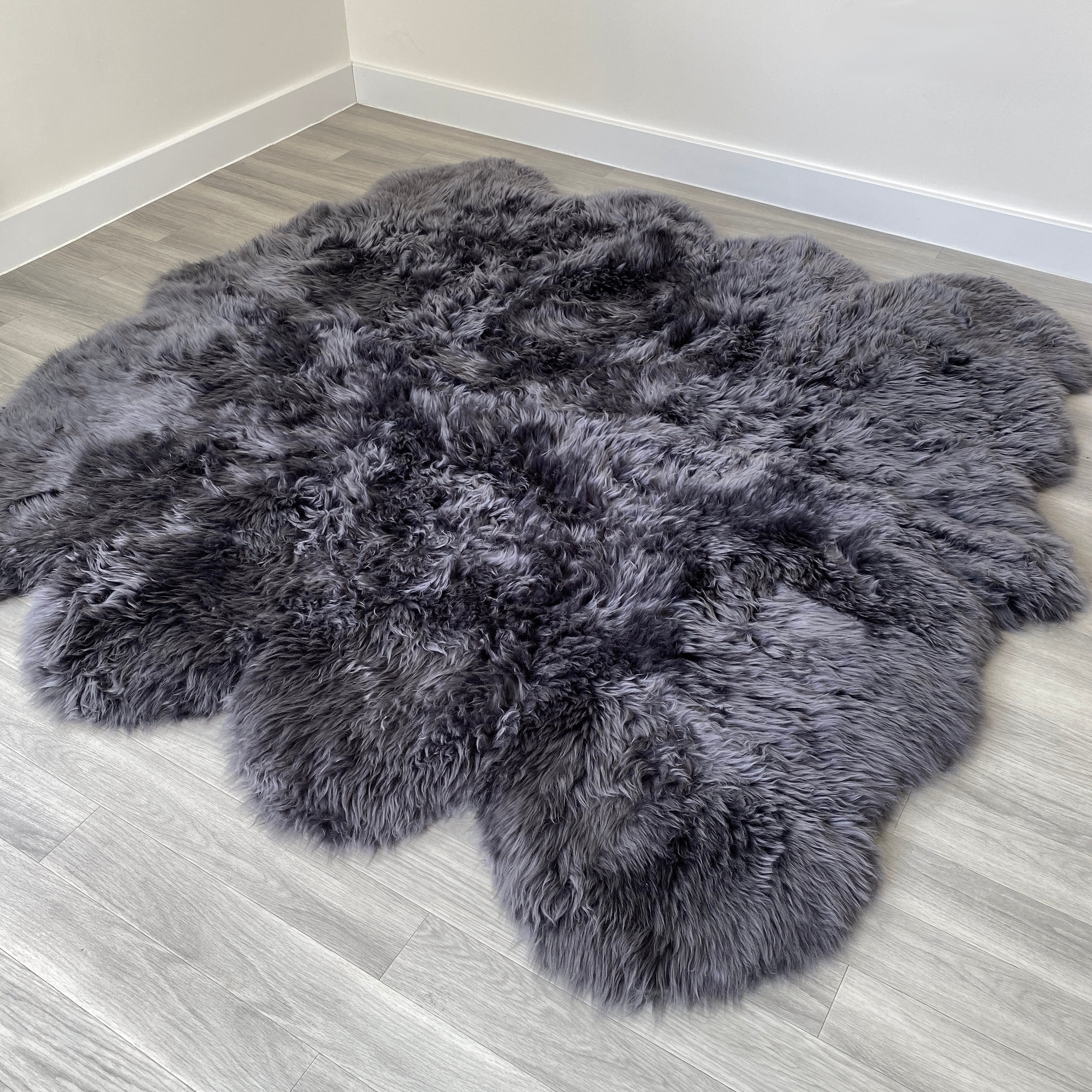 An image of Charcoal Sheepskin Rug (Octo)
