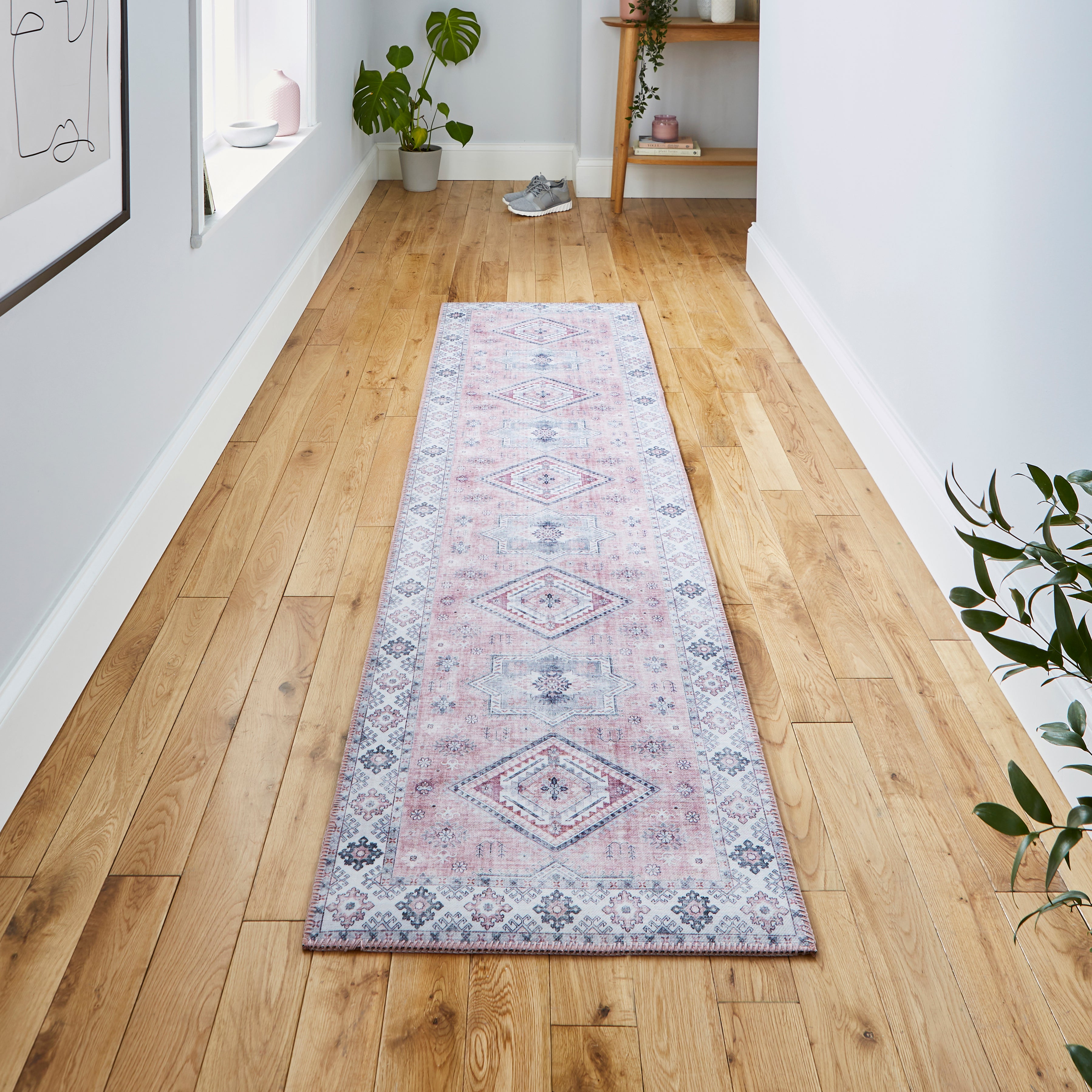 An image of Topaz G4705 Colourful Modern Rug 60 x 225 / Rose