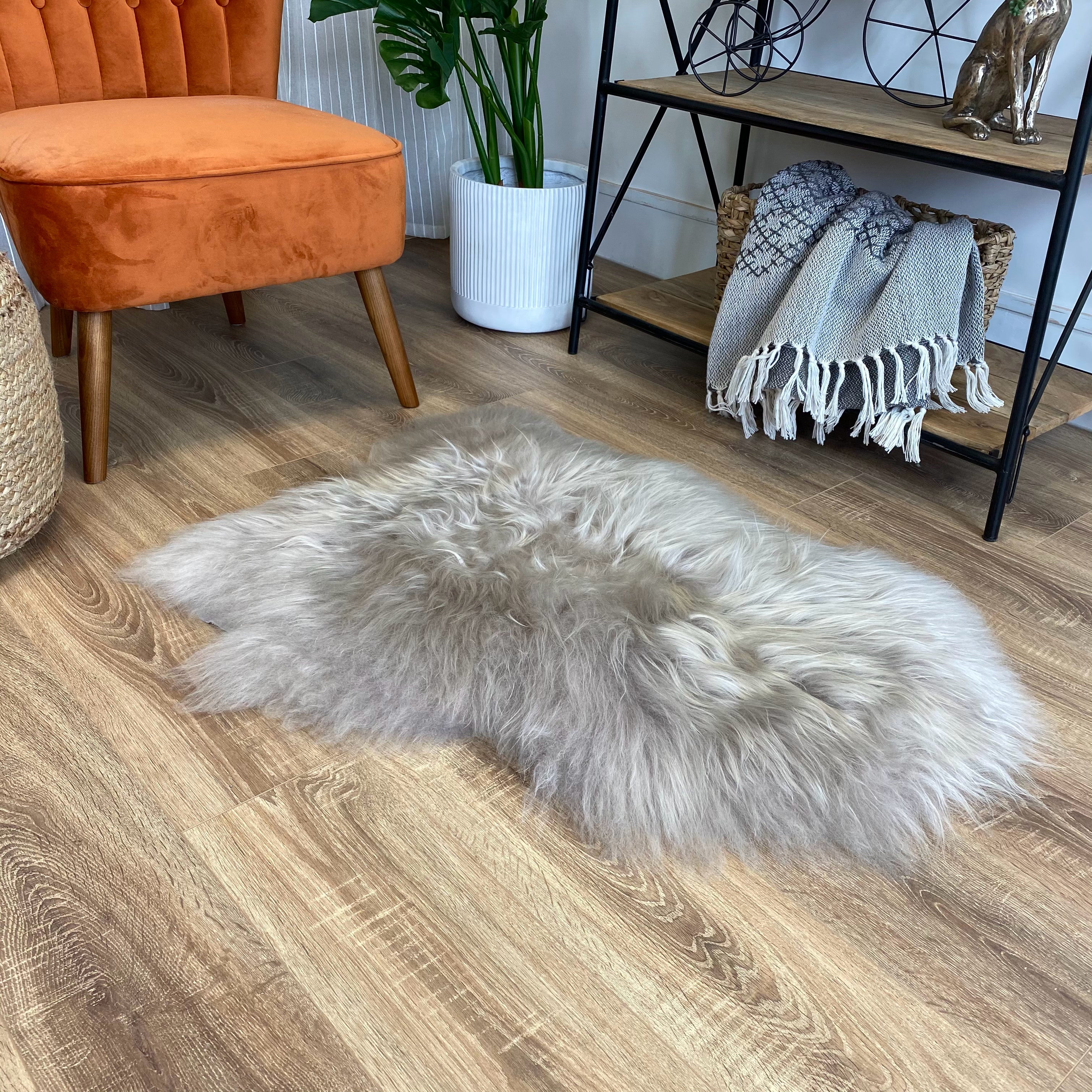 An image of Icelandic Sheepskin Rug Cotton Linen (Single)