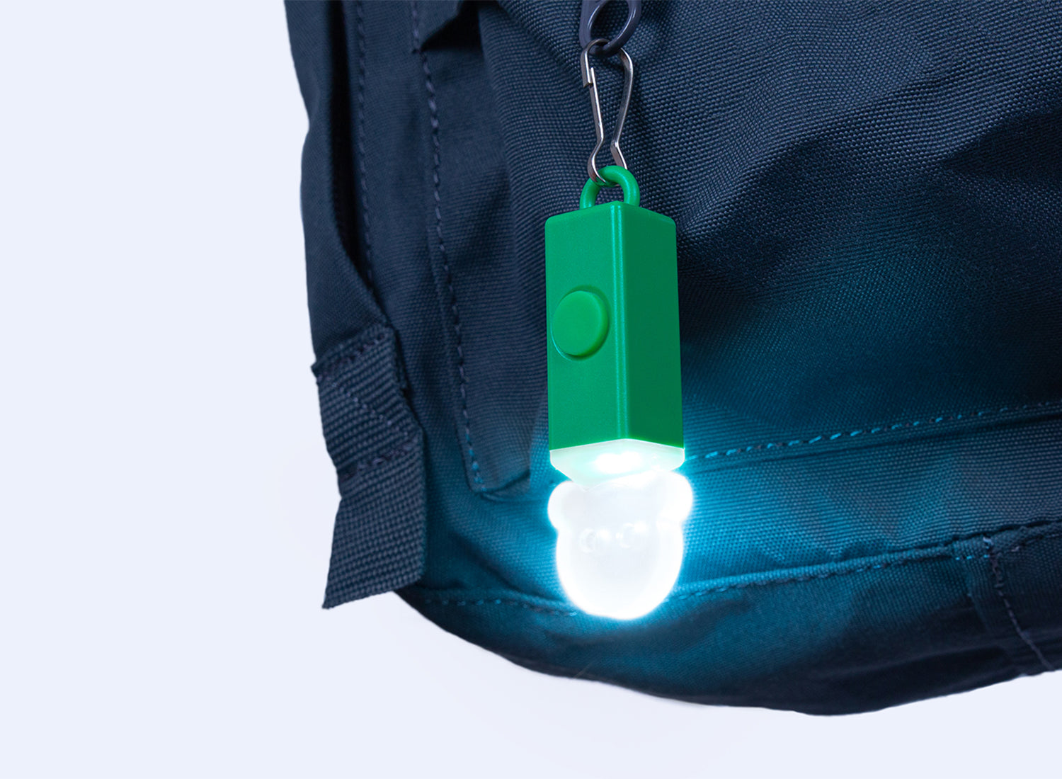 Zipper light on bag