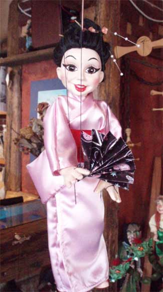 Geisha Marionette