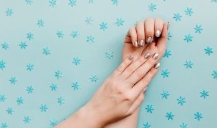 Winter Nail Colors You Must Try Out