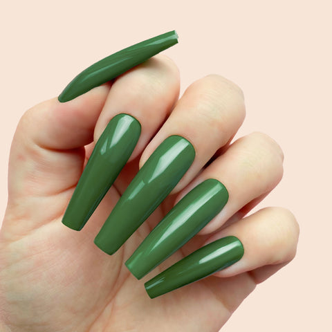 green fall nail color