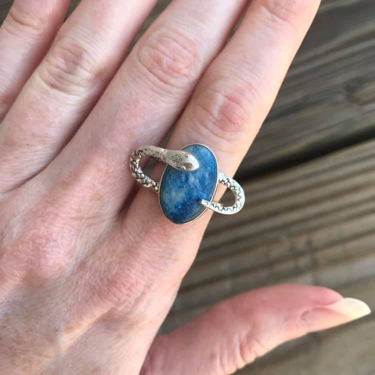 Quantum Quattro snake ring